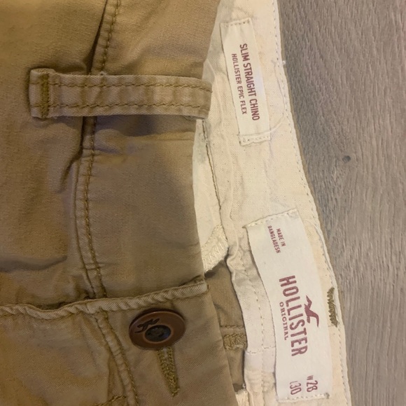 Hollister chino pants, 9/10 condition - Picture 2 of 3